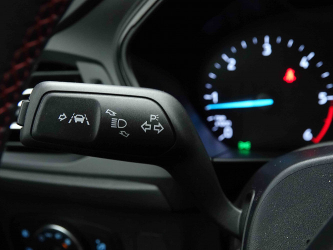 FORD_FORD_FOCUS_2652995_16.jpg FORD_FORD_FOCUS_2652995_16.jpg