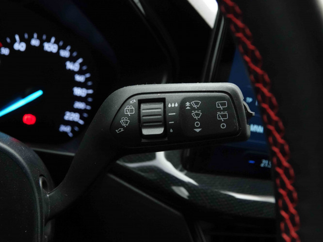 FORD_FORD_FOCUS_2652996_17.jpg