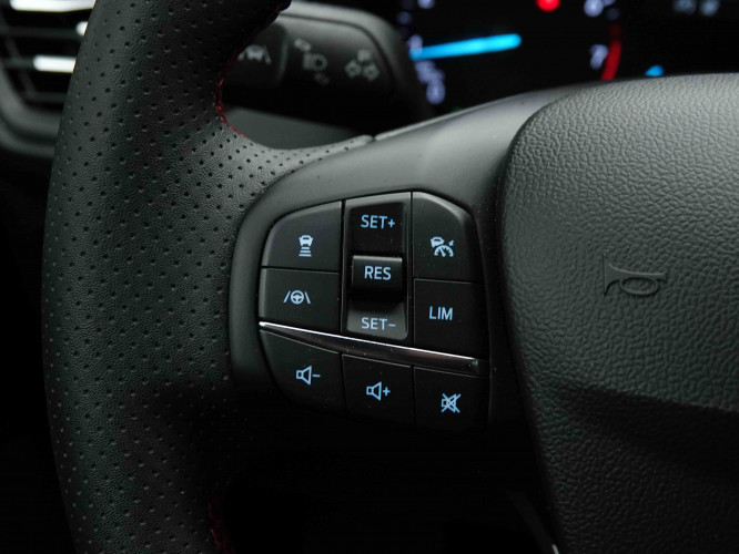 FORD_FORD_FOCUS_2652998_16.jpg FORD_FORD_FOCUS_2652998_16.jpg