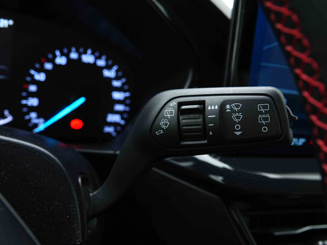 FORD_FORD_FOCUS_2654319_15.jpg