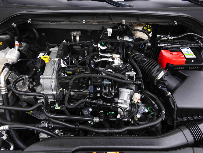 FORD_FORD_FOCUS_2654319_22.jpg
