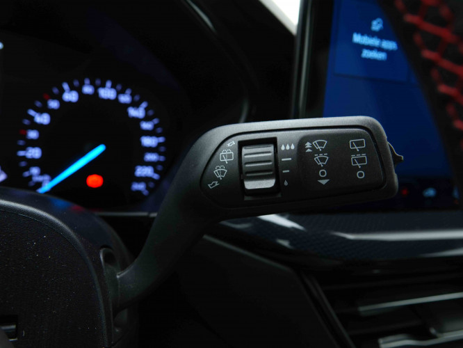 FORD_FORD_FOCUS_2654326_15.jpg
