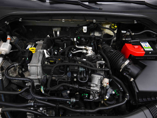 FORD_FORD_FOCUS_2654326_21.jpg
