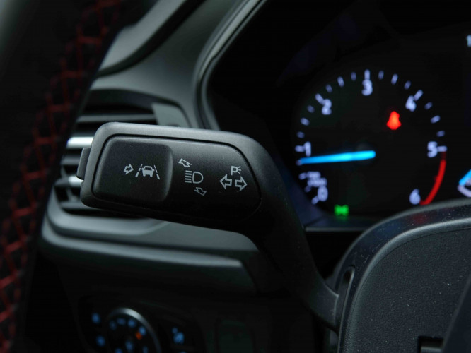 FORD_FORD_FOCUS_2654355_15.jpg FORD_FORD_FOCUS_2654355_15.jpg