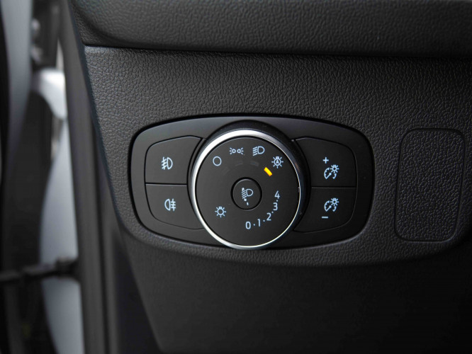 FORD_FORD_FOCUS_2654355_19.jpg FORD_FORD_FOCUS_2654355_19.jpg