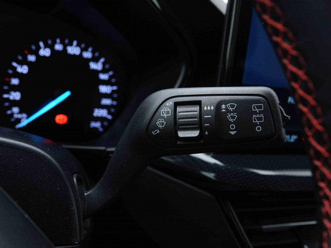 FORD_FORD_FOCUS_2654356_15.jpg