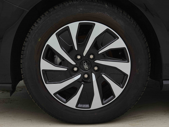 FORD_FORD_FOCUS_2654765_21.jpg