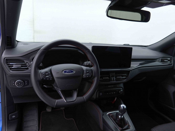 FORD_FORD_FOCUS_2655493_7.jpg FORD_FORD_FOCUS_2655493_7.jpg