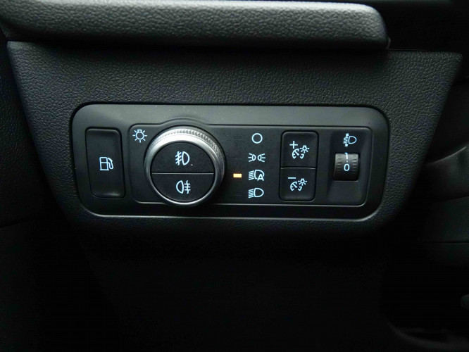 FORD_FORD_KUGA_2654333_18.jpg
