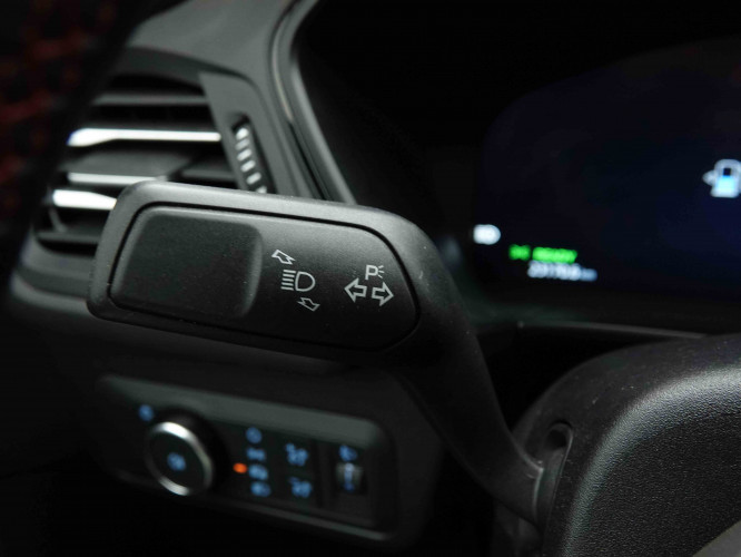FORD_FORD_KUGA_2654387_14.jpg