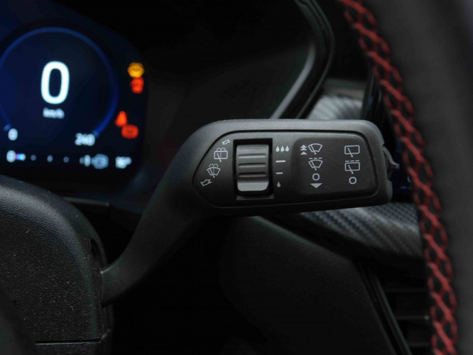 FORD_FORD_KUGA_2654389_15.jpg FORD_FORD_KUGA_2654389_15.jpg