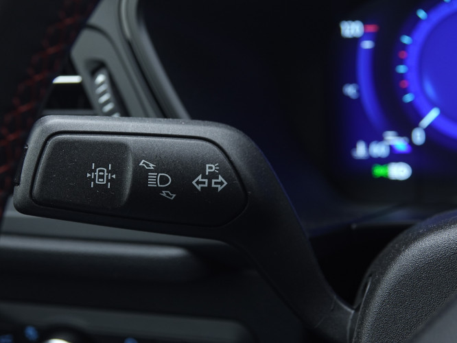 FORD_FORD_KUGA_2655332_17.jpg