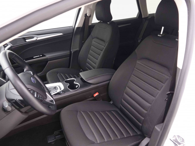 FORD_FORD_MONDEO_2547556_7.jpg