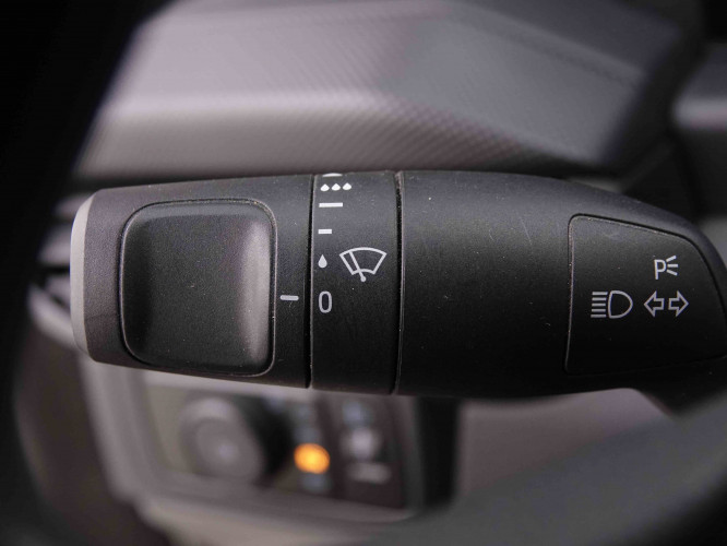 FORD_FORD_TRANSITCUS_2548289_17.jpg