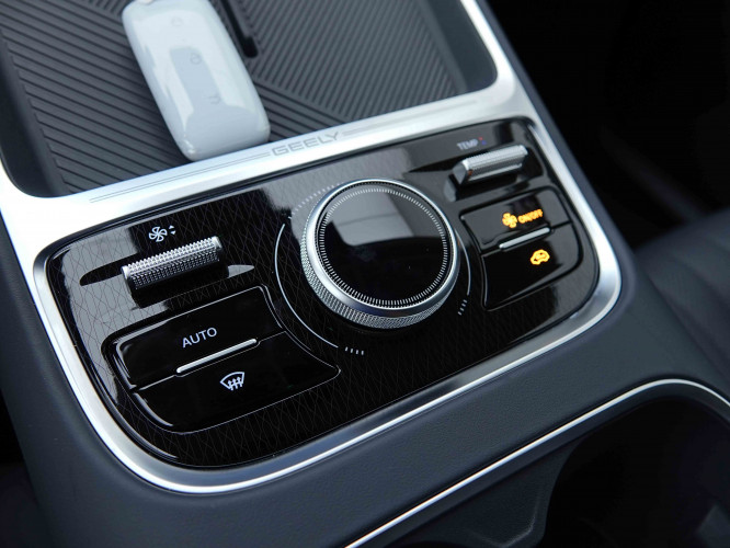GEELY_GEELY_STARRAYEMI_2655420_12.jpg GEELY_GEELY_STARRAYEMI_2655420_12.jpg