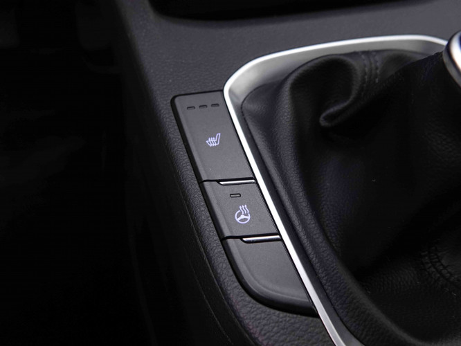 HYUNDAI_HYUNDAI_I30_2549433_40.jpg