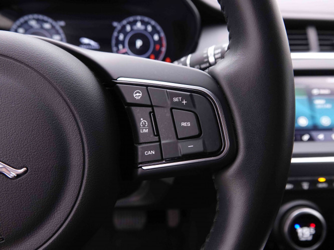 JAGUAR_JAGUAR_E_PACE_2446043_18.jpg