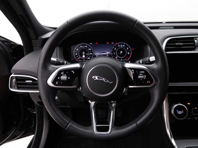 JAGUAR_JAGUAR_XE_2341558_10.jpg