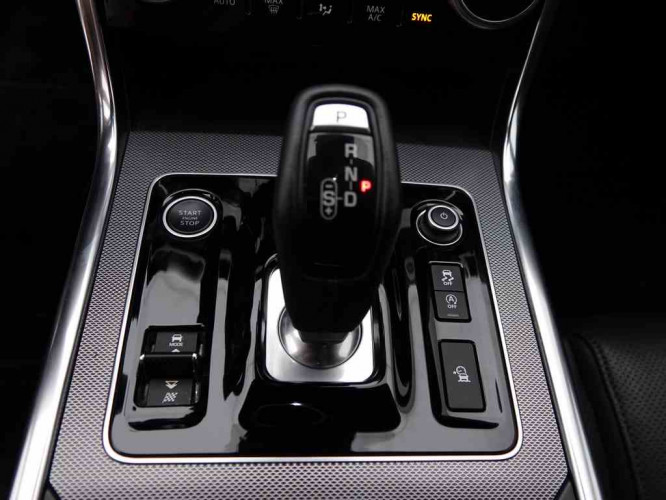 JAGUAR_JAGUAR_XE_2341558_15.jpg