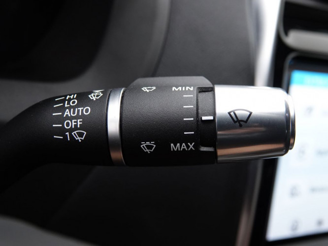 JAGUAR_JAGUAR_XE_2341558_18.jpg
