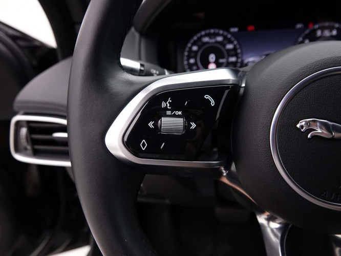 JAGUAR_JAGUAR_XE_2341558_19.jpg