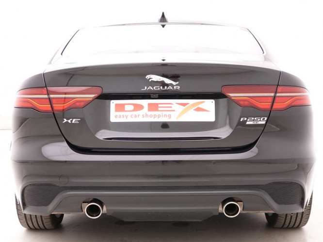 JAGUAR_JAGUAR_XE_2341558_4.jpg