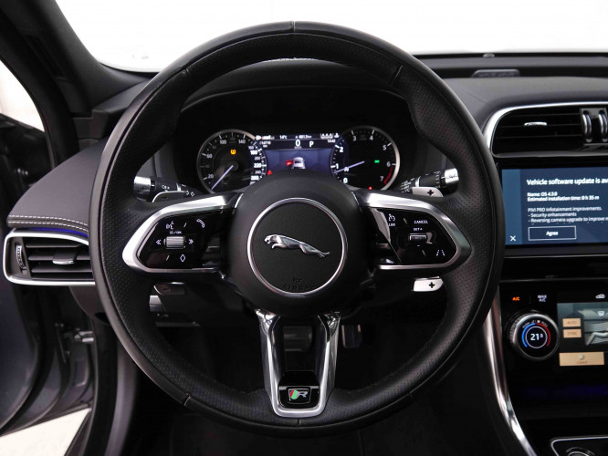 JAGUAR_JAGUAR_XE_2547591_10.jpg