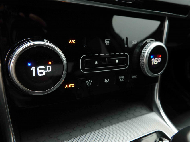 JAGUAR_JAGUAR_XE_2654332_15.jpg JAGUAR_JAGUAR_XE_2654332_15.jpg
