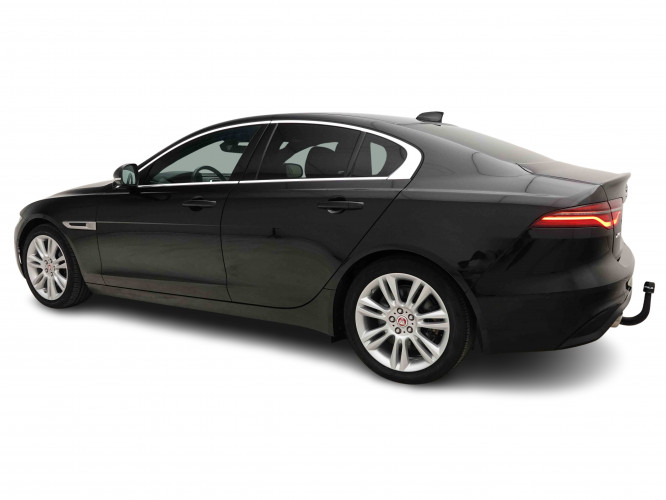 JAGUAR_JAGUAR_XE_2654332_2.jpg JAGUAR_JAGUAR_XE_2654332_2.jpg