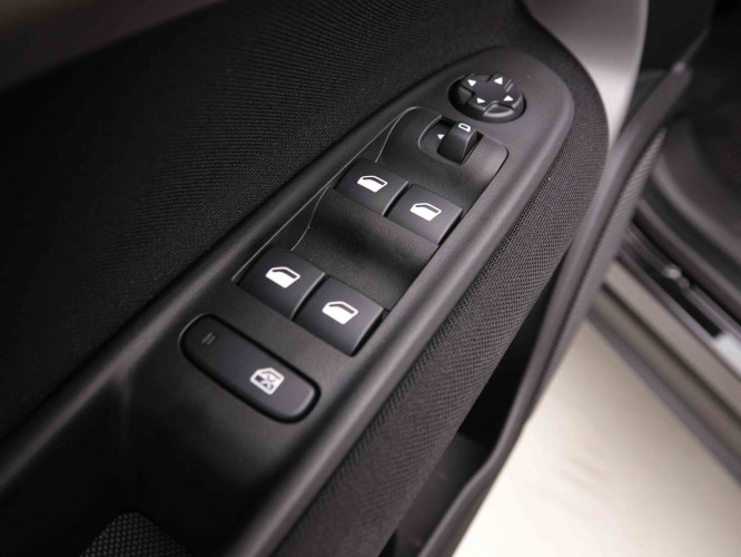 JEEP_JEEP_AVENGER_2549615_19.jpg