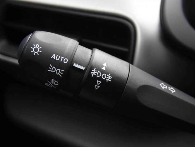 JEEP_JEEP_AVENGER_2550206_17.jpg JEEP_JEEP_AVENGER_2550206_17.jpg