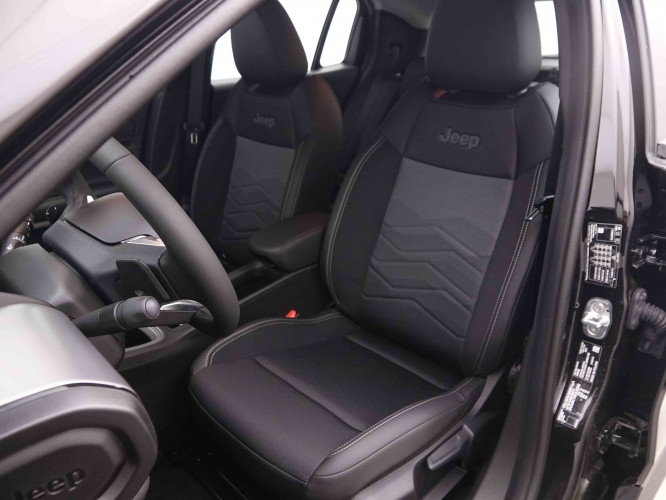 JEEP_JEEP_AVENGER_2550206_6.jpg JEEP_JEEP_AVENGER_2550206_6.jpg