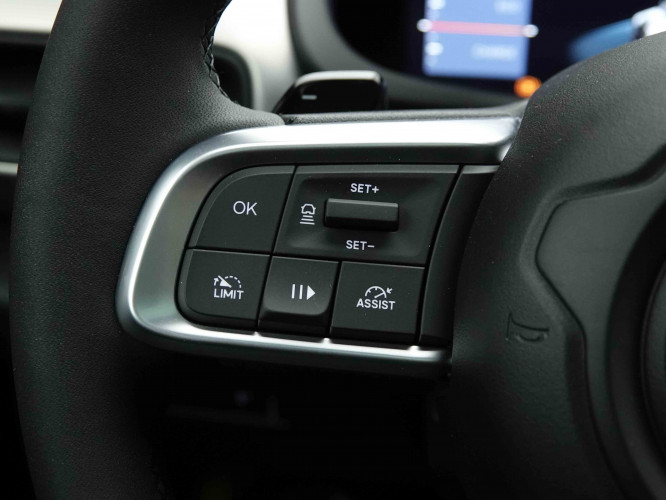 JEEP_JEEP_AVENGER_2652842_21.jpg JEEP_JEEP_AVENGER_2652842_21.jpg