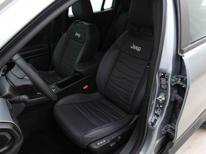 JEEP_JEEP_AVENGER_2654717_7.jpg JEEP_JEEP_AVENGER_2654717_7.jpg
