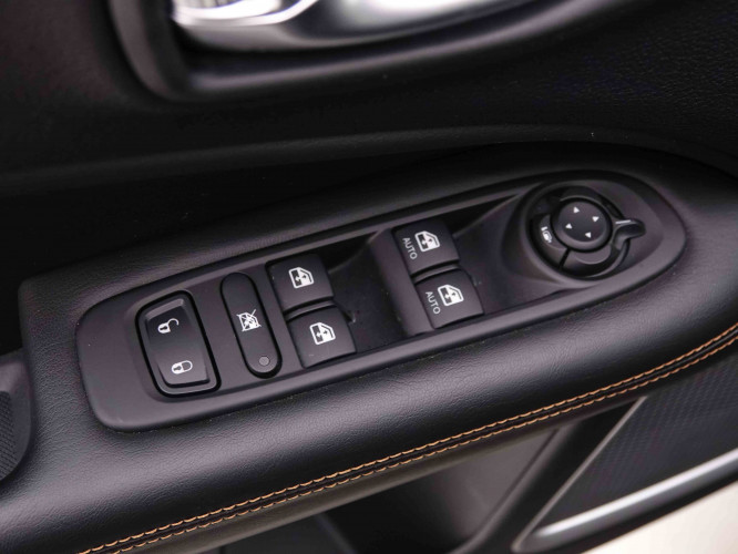 JEEP_JEEP_COMPASS_2549747_25.jpg JEEP_JEEP_COMPASS_2549747_25.jpg