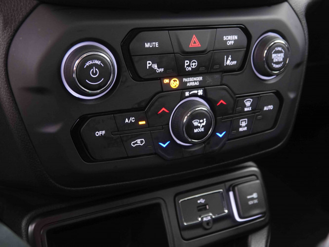 JEEP_JEEP_RENEGADE_2548920_15.jpg