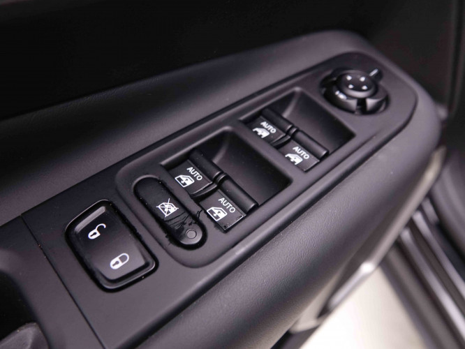 JEEP_JEEP_RENEGADE_2548920_21.jpg
