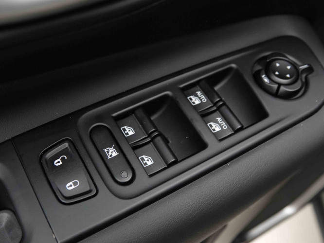 JEEP_JEEP_RENEGADE_2653619_21.jpg JEEP_JEEP_RENEGADE_2653619_21.jpg
