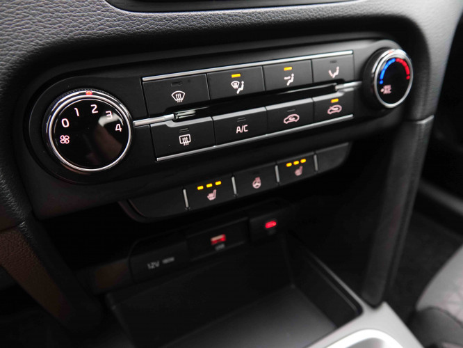 KIA_KIA_CEED_2549771_14.jpg
