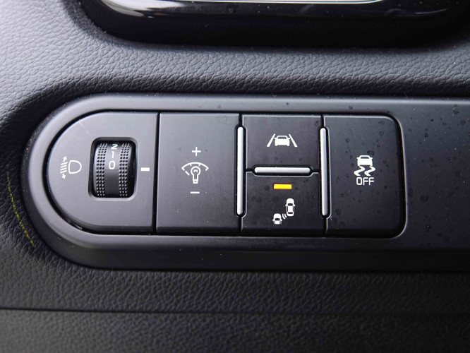 KIA_KIA_CEED_2655569_8.jpg