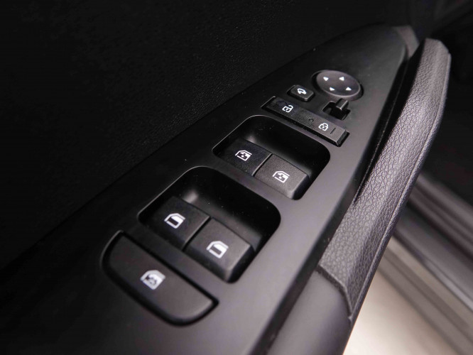 KIA_KIA_SPORTAGE_2550105_23.jpg