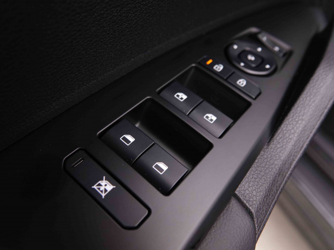 KIA_KIA_SPORTAGE_2550695_23.jpg