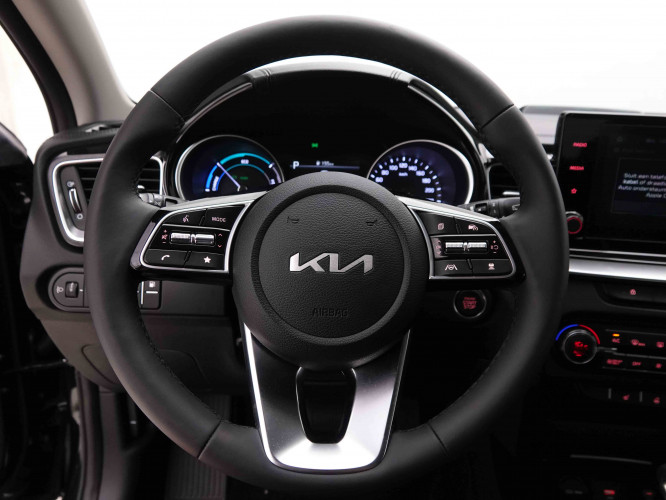 KIA_KIA_XCEED_2549112_9.jpg