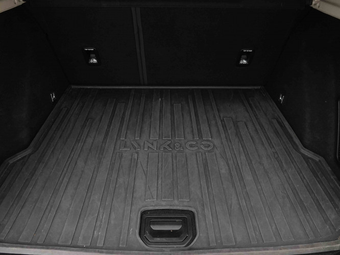 LYNKCO_LYNKCO_01_2653898_5.jpg LYNKCO_LYNKCO_01_2653898_5.jpg