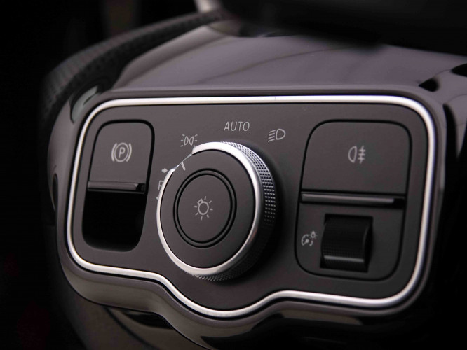 MERCEDES_MERCEDES_AKLASSE_2548341_16.jpg