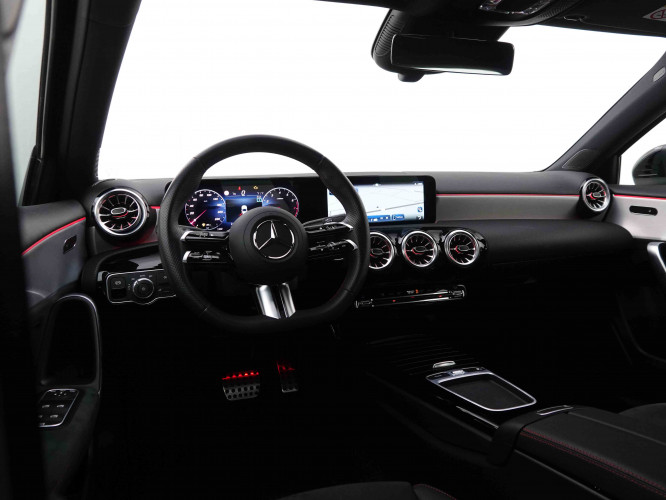 MERCEDES_MERCEDES_AKLASSE_2548341_7.jpg