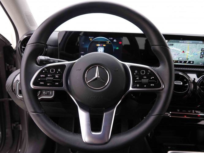 MERCEDES_MERCEDES_AKLASSE_2549305_9.jpg