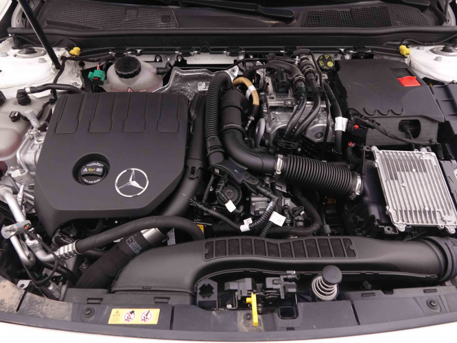 MERCEDES_MERCEDES_AKLASSE_2551151_22.jpg
