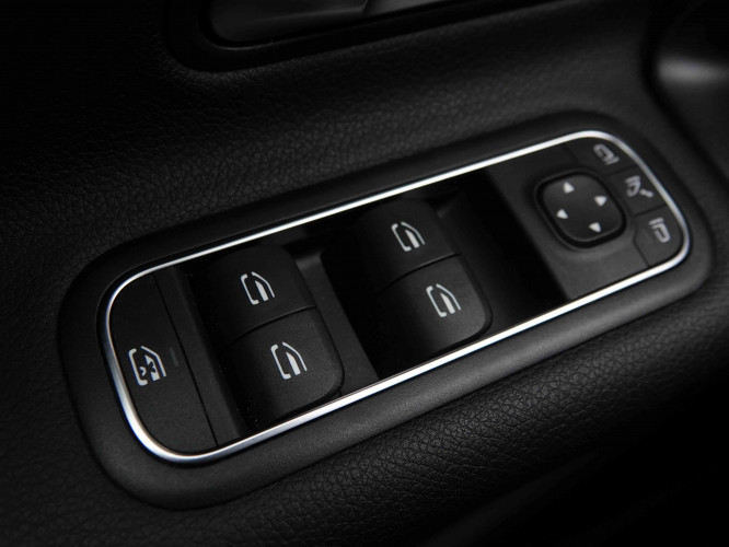 MERCEDES_MERCEDES_AKLASSE_2653149_19.jpg