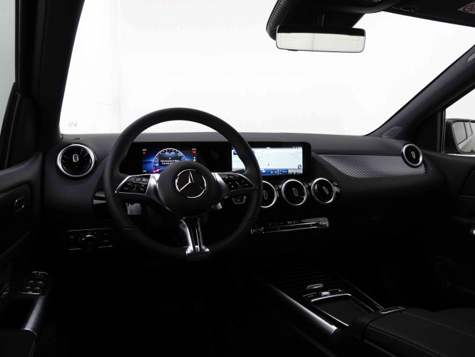 MERCEDES_MERCEDES_BKLASSE_2547928_8.jpg